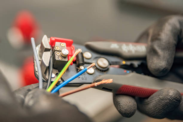 Best Local Electrician Companies  in Sugar Grove, IL